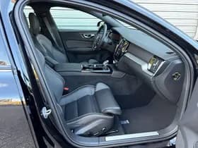 Volvo V60 2.0 T6 Plug-in hybrid AWD Plus Dark / 360° Camera / Blis / Harman Kardon Premium / thumbnail 14