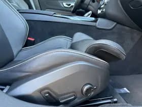 Volvo V60 2.0 T6 Plug-in hybrid AWD Plus Dark / 360° Camera / Blis / Harman Kardon Premium / thumbnail 26