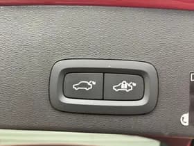 Volvo XC40 1.5 T4 Recharge Inscription / 19" Velgen / glazen panoramisch schuif-/kanteldak / Leder bekleding / thumbnail 22