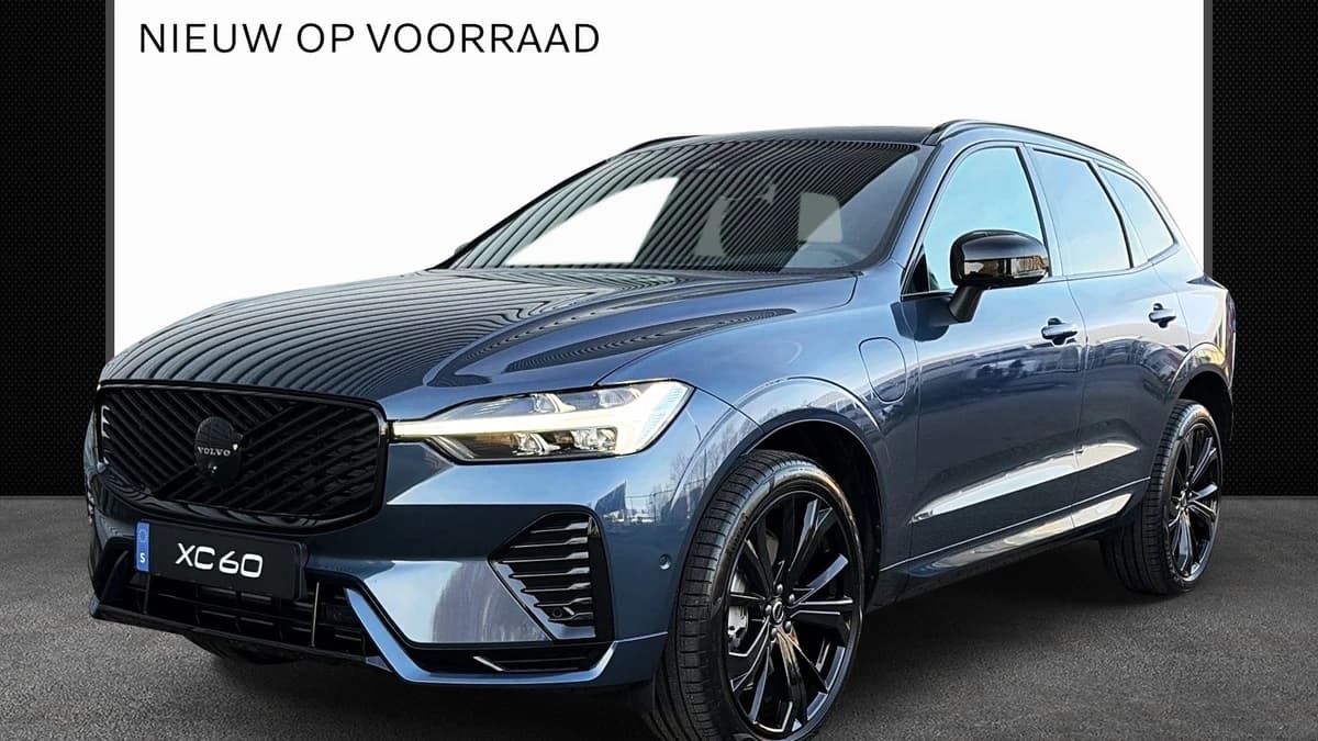 Volvo XC60 2.0 T6 Plug-in hybrid AWD Plus Black Edition / Nieuw uit voorraad / 21" Glossy Black / head-up display / elektrisch glazen panorama-dak / — foto 1