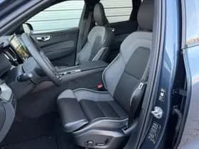 Volvo XC60 2.0 T6 Plug-in hybrid AWD Plus Black Edition / Nieuw uit voorraad / 21" Glossy Black / head-up display / elektrisch glazen panorama-dak / thumbnail 9