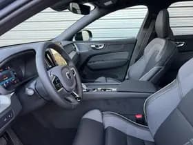 Volvo XC60 2.0 T6 Plug-in hybrid AWD Plus Black Edition / Nieuw uit voorraad / 21" Glossy Black / head-up display / elektrisch glazen panorama-dak / thumbnail 10