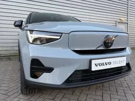 Volvo EX40 Extended Range Ultra Black Ed. / panoramadak / Rondomzichtcamera / Harman/Kardon / Stuur- en stoelverwarming / thumbnail 4