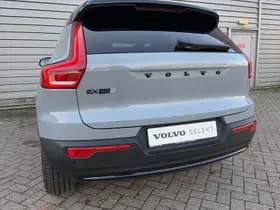 Volvo EX40 Extended Range Ultra Black Ed. / panoramadak / Rondomzichtcamera / Harman/Kardon / Stuur- en stoelverwarming / thumbnail 5