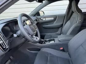 Volvo EX40 Extended Range Ultra Black Ed. / panoramadak / Rondomzichtcamera / Harman/Kardon / Stuur- en stoelverwarming / thumbnail 10