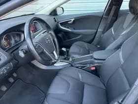 Volvo V40 2.0 D2 Nordic+ / LED koplampen / Trekhaak / Achteruitrijcamera / Stoelverwarming / thumbnail 10