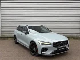 Volvo V60 2.0 T8 Plug-in hybrid AWD Plus Dark / Speciale samenstelling / 19" Velgen Black / B&W audio / Exterieur Styling Kit / thumbnail 33