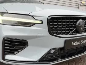 Volvo V60 2.0 T8 Plug-in hybrid AWD Plus Dark / Speciale samenstelling / 19" Velgen Black / B&W audio / Exterieur Styling Kit / thumbnail 6