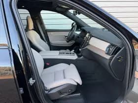 Volvo XC90 T8 Plug-in hybrid AWD Ultra Dark / Gelaagde zijruit(en) / B&W Audio / 22" Velgen / Luchtvering / thumbnail 14