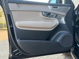 Volvo XC90 T8 Plug-in hybrid AWD Ultra Dark / Gelaagde zijruit(en) / B&W Audio / 22" Velgen / Luchtvering / thumbnail 18