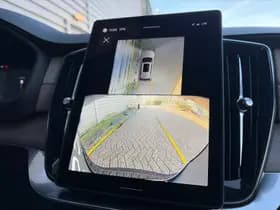 Volvo XC90 T8 Plug-in hybrid AWD Ultra Dark / Gelaagde zijruit(en) / B&W Audio / 22" Velgen / Luchtvering / thumbnail 28