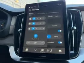 Volvo XC90 T8 Plug-in hybrid AWD Ultra Dark / Gelaagde zijruit(en) / B&W Audio / 22" Velgen / Luchtvering / thumbnail 30