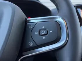 Volvo EX40 Extended Range Plus 82 kWh / Harman/kardon / Achteruitrijcamera / Stoel- en stuurverwarming thumbnail 21