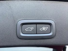 Volvo EX40 Extended Range Plus 82 kWh / Harman/kardon / Achteruitrijcamera / Stoel- en stuurverwarming thumbnail 22