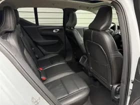 Volvo XC40 1.5 T3 Momentum Pro / Panoramdak / Lederen bekleding / 19" Velgen / thumbnail 13