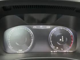 Volvo XC40 1.5 T3 Momentum Pro / Panoramdak / Lederen bekleding / 19" Velgen / thumbnail 19