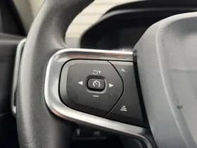 Volvo XC40 1.5 T3 Momentum Pro / Panoramdak / Lederen bekleding / 19" Velgen / thumbnail 20