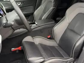 Volvo V60 T6 Plug-in hybrid AWD Plus Dark / I Love Sweden uitvoering / Exterieur Styling kit / 19" Velgen / Sport stoelen / thumbnail 11