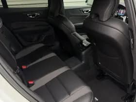 Volvo V60 T6 Plug-in hybrid AWD Plus Dark / I Love Sweden uitvoering / Exterieur Styling kit / 19" Velgen / Sport stoelen / thumbnail 14