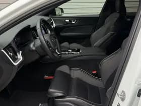 Volvo V60 T6 Plug-in hybrid AWD Plus Dark / I Love Sweden uitvoering / Exterieur Styling kit / 19" Velgen / Sport stoelen / thumbnail 10