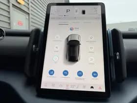 Volvo EX30 Extended Range Black Edition 69 kWh / Elektrisch verstelbare voorstoelen / Pack Climat / 19" / thumbnail 26