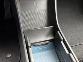 Volvo EX30 Extended Range Black Edition 69 kWh / Elektrisch verstelbare voorstoelen / Pack Climat / 19" / thumbnail 27