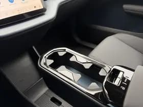 Volvo EX30 Extended Range Black Edition 69 kWh / Elektrisch verstelbare voorstoelen / Pack Climat / 19" / thumbnail 28