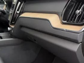 Volvo XC60 T6 350PK Plug-in hybrid AWD Ultra Dark / Black Sheep pakket / Luchtvering / Nordico bekleding / thumbnail 16