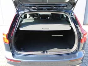 Volvo V60 T6 Plug-in hybrid AWD Essential Bright thumbnail 10