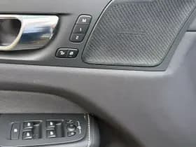 Volvo XC60 2.0 Recharge T6 AWD R-Design / 21 Velgen / Treeplanken / Sport stoelen / thumbnail 26