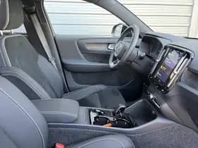 Volvo EX40 Extended Range Ultra 82 kWh / 360 Camera / Kantel/schuifdak / Elektrische voorstoelen / thumbnail 17