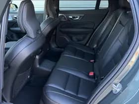 Volvo V60 T6 Plug-in hybrid AWD Ultra Dark / Massage / B&W audio / Stoelventilatie / Panoramadak / thumbnail 12