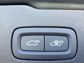 Volvo V60 T6 Plug-in hybrid AWD Ultra Dark / Massage / B&W audio / Stoelventilatie / Panoramadak / thumbnail 22