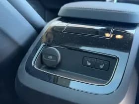 Volvo V60 T6 Plug-in hybrid AWD Ultra Dark / Massage / B&W audio / Stoelventilatie / Panoramadak / thumbnail 23