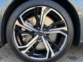 Volvo V60 T6 Plug-in hybrid AWD Ultra Dark / Massage / B&W audio / Stoelventilatie / Panoramadak / thumbnail 6