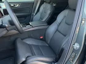 Volvo V60 T6 Plug-in hybrid AWD Ultra Dark / Massage / B&W audio / Stoelventilatie / Panoramadak / thumbnail 9