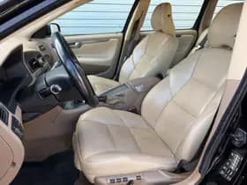 Volvo V70 2.0T Edition Sport / 17" Velgen / Trekhaak afneembaar / Xenon verlichting / thumbnail 9