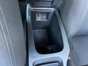 Volvo V40 1.6 T2 Summum / Xenon / 16" Velgen / Stoel verwarming / Voorruit verwarming / thumbnail 30