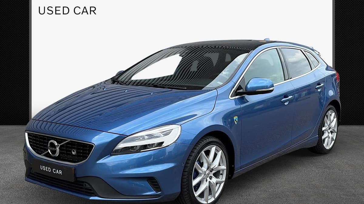Volvo V40 — foto 1