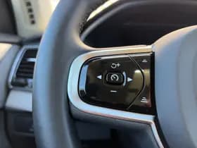 Volvo XC90 thumbnail 20