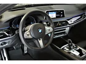 BMW 7-Serie thumbnail 25