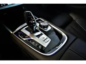 BMW 7-Serie thumbnail 30