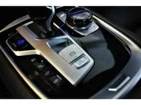 BMW 7-Serie thumbnail 31