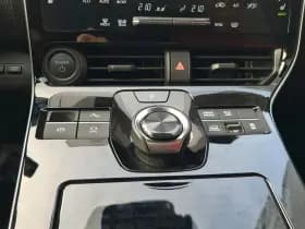 Subaru Solterra thumbnail 18