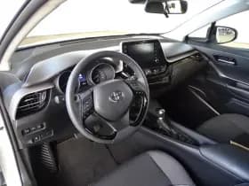 Toyota C HR thumbnail 11