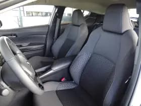 Toyota C HR thumbnail 12