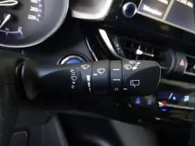 Toyota C HR thumbnail 18