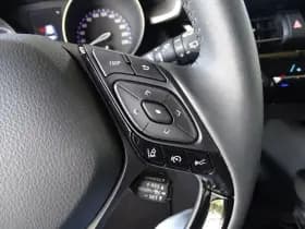 Toyota C HR thumbnail 21