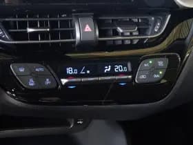 Toyota C HR thumbnail 23