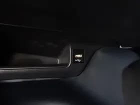 Toyota C HR thumbnail 24
